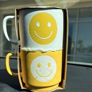 Cups - Mugs Yellow and White Smiley Face